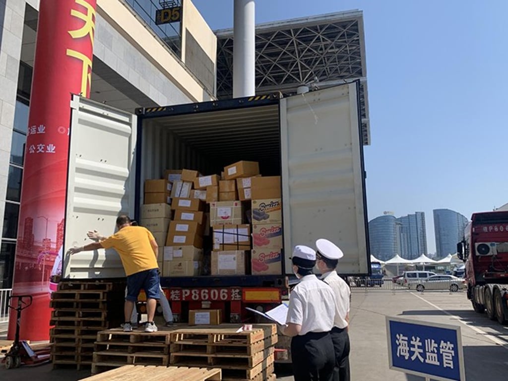 The first batch of exhibits for CAEXPO 2022 arrives at Nanning International Convention and Exhibition Center